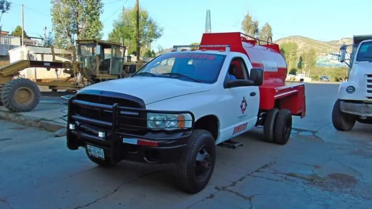 unidad de respuesta rápida bomberos en el Oro 2